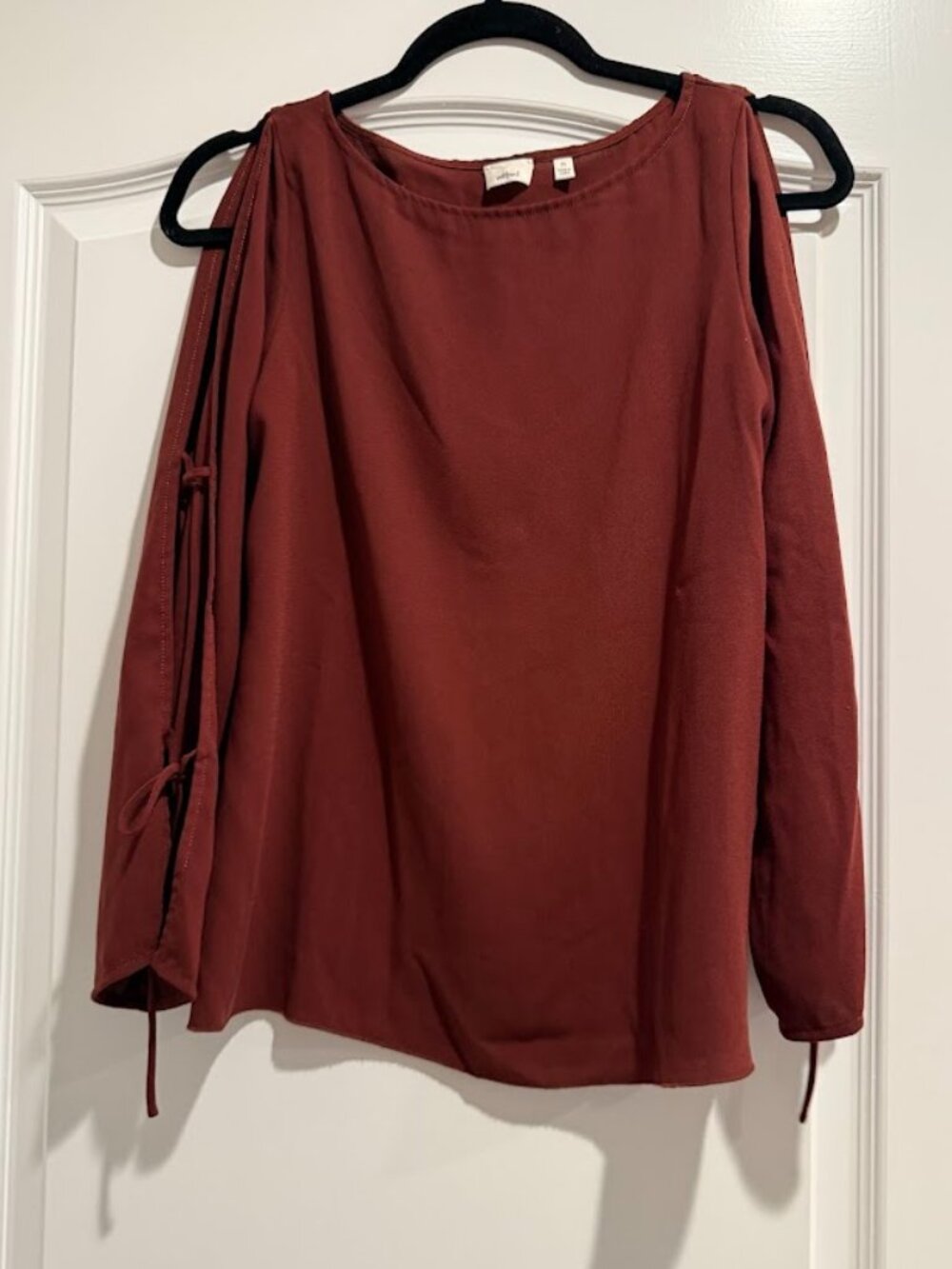 Aritzia Wilfred Cold-Shoulder Top | Size XS